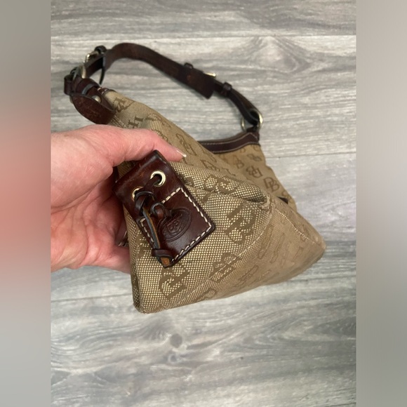Dooney Bourke logo Tan & Brown Shoulder Purse with Brown Leather Trims Handbag - Picture 11 of 16